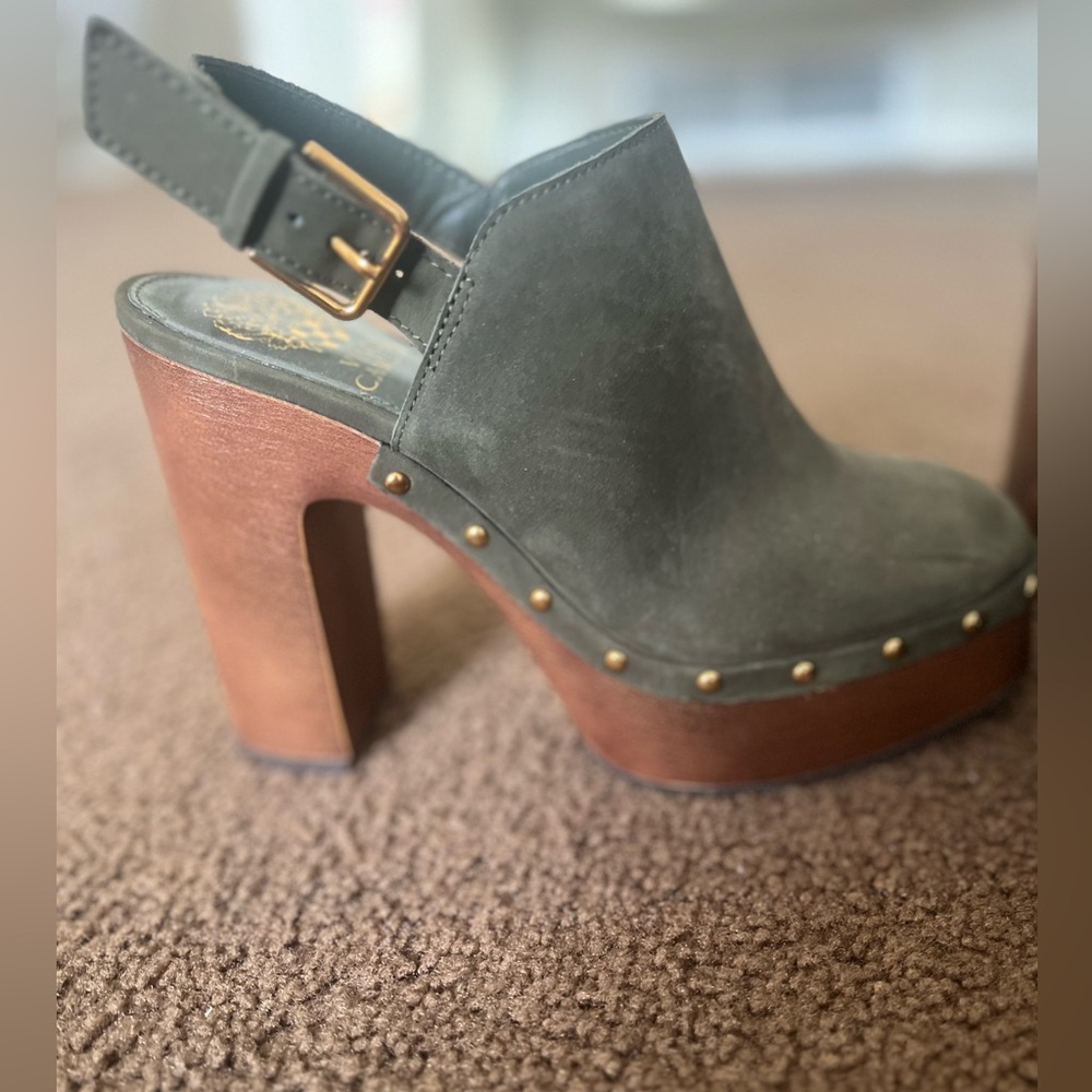 Vince Camuto Olive Green Sling Back Clogs